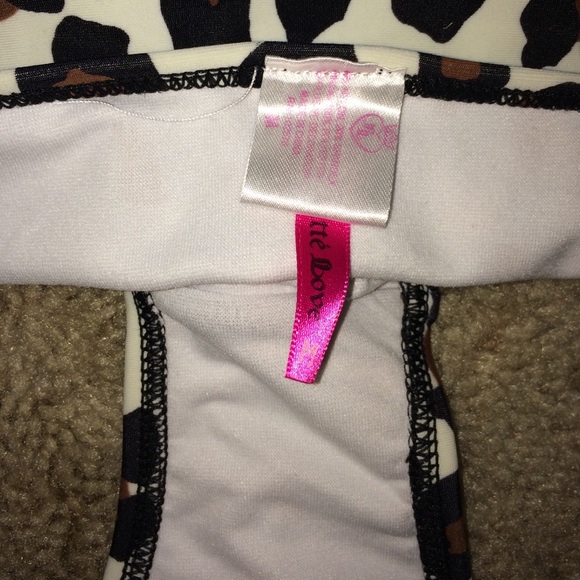 Bathing suit - Picture 2 of 3