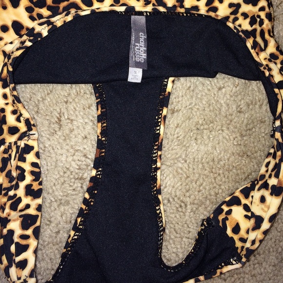 Cheetah print bottoms - Picture 3 of 3