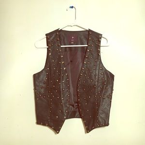 🎉host pick🎉 Studded leather vest