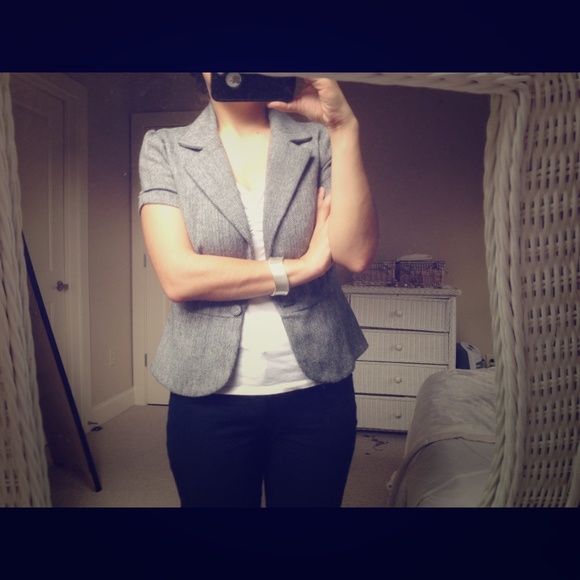Short sleeve blazer