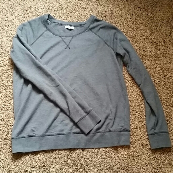 Grey Old Navy sweater