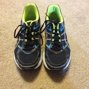 Asics Mens 10.5 shoes