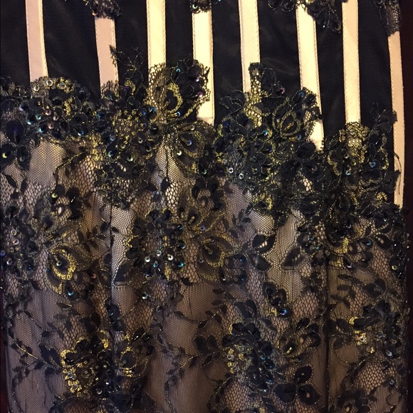 Prom dress - Picture 2 of 4