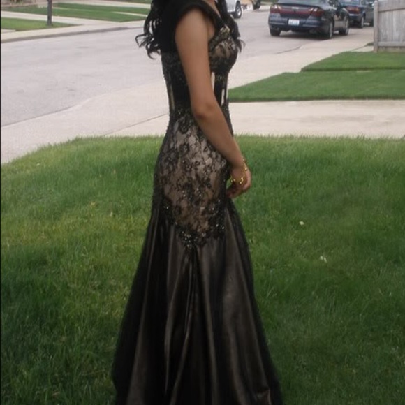 Prom dress - Picture 4 of 4