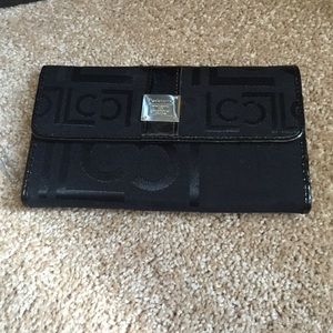 Liz Claiborne Clutch