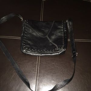 Black shoulder bag