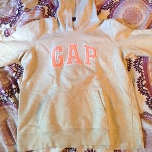 GAP sweatshirt
