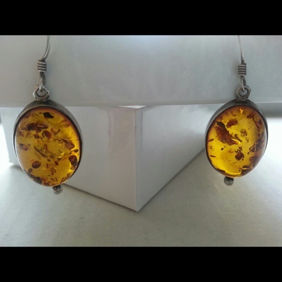 Baltic Amber Sterling Silver pendant and earrings. - Picture 2 of 4