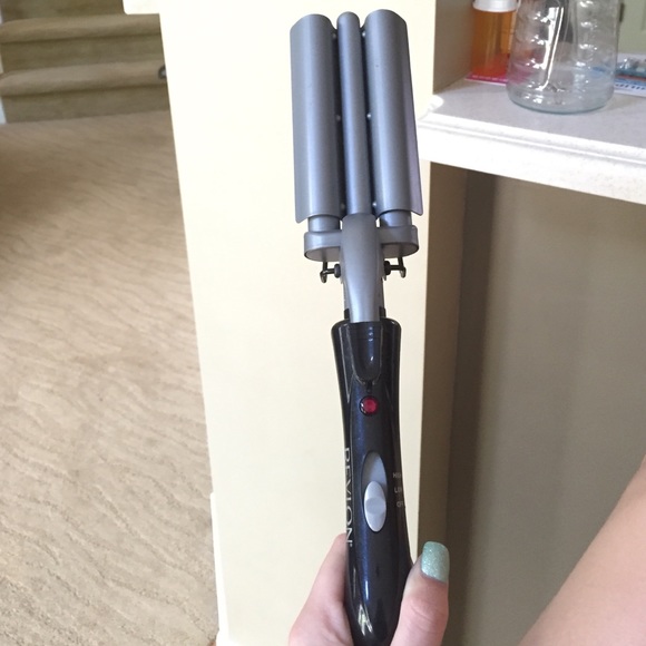 revlon 3 barrel waver