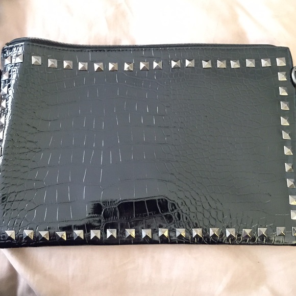Stunning spike Clutch