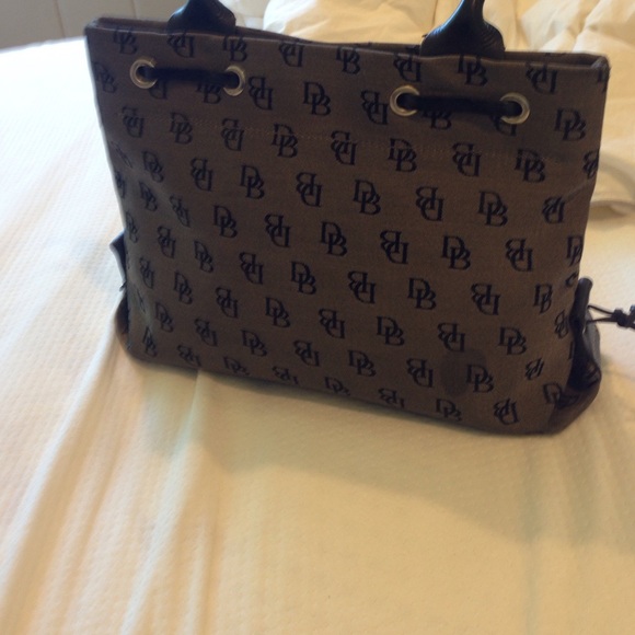 Dooney & Bourke Signature Bag - Picture 2 of 4