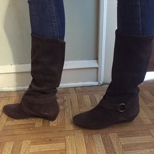 DKNY NEW SUEDE BOOTS