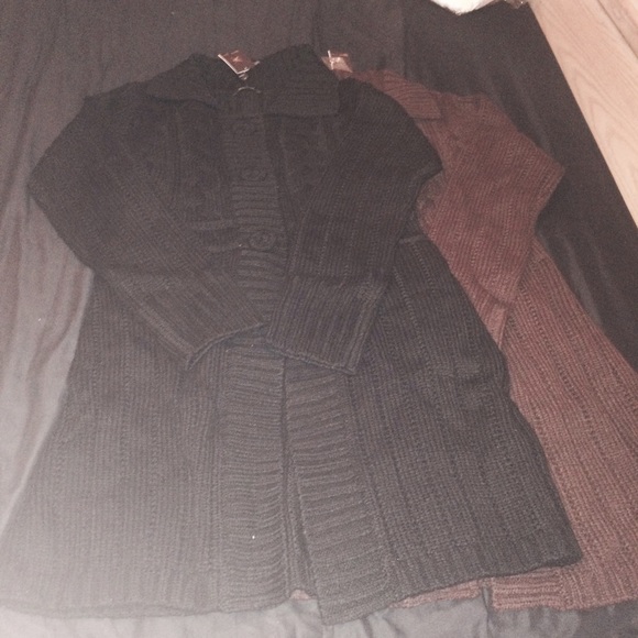 Sweater - Picture 2 of 2