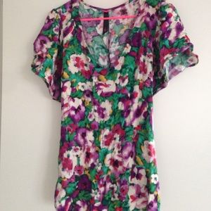 Plus size floral flutter sleeve top