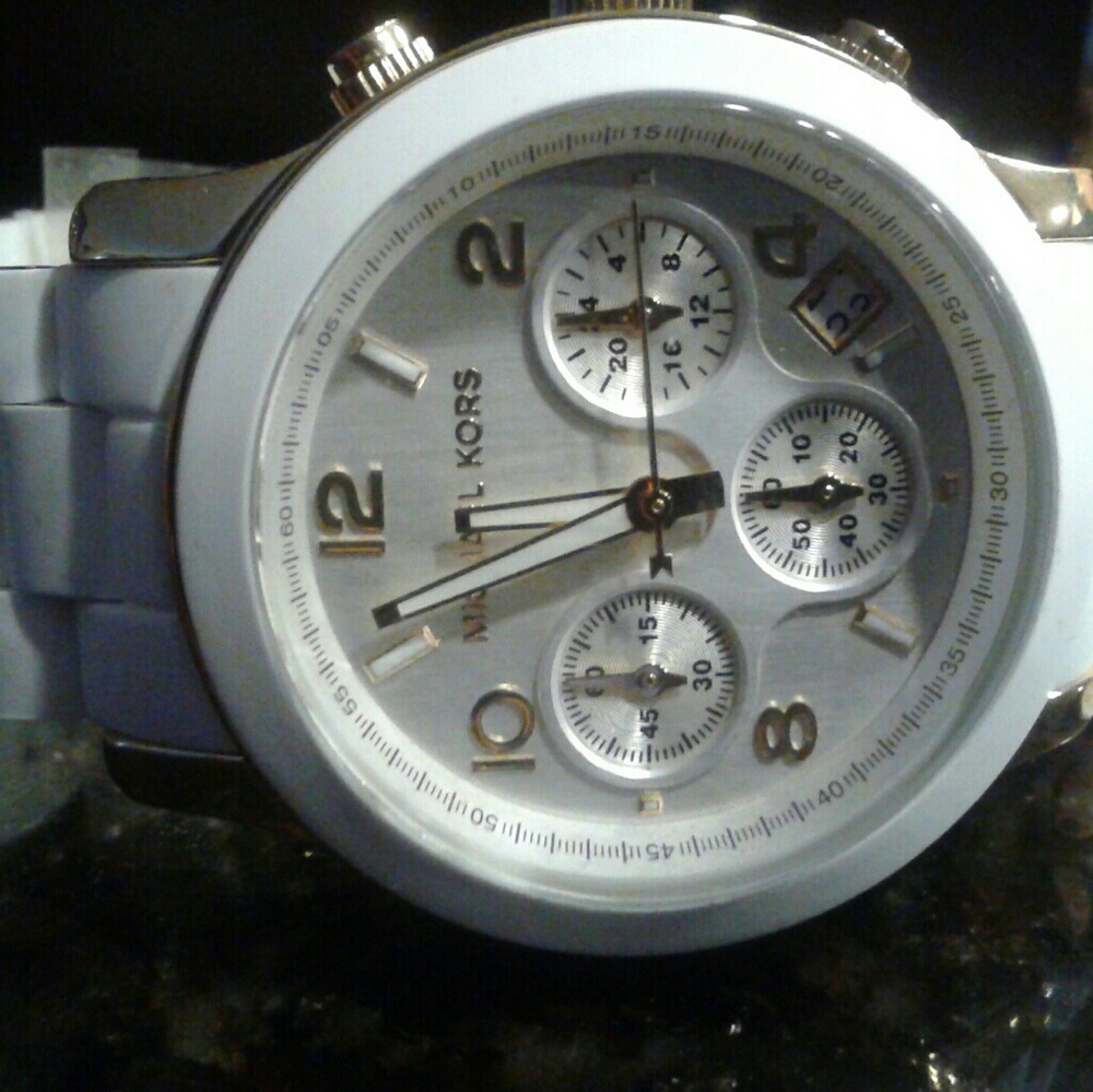 ONE DAY SALE MICHAEL KORS WATCH