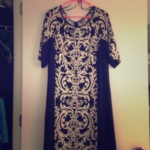 Plus Size Damask Printed Knit Dress