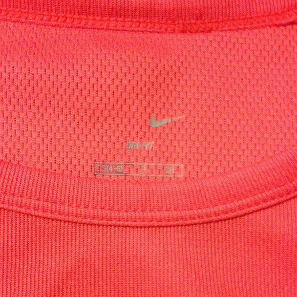 (Reserved) Nike Dry Fit Top - Picture 4 of 4