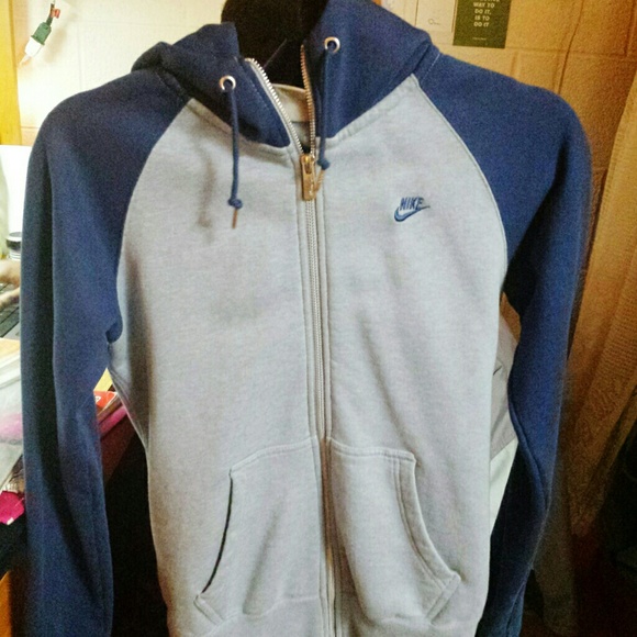 Nike zip up hoodie - Picture 1 of 3
