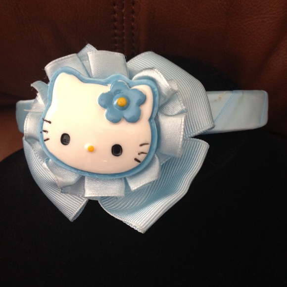 Hello Kitty Headband - Picture 1 of 2
