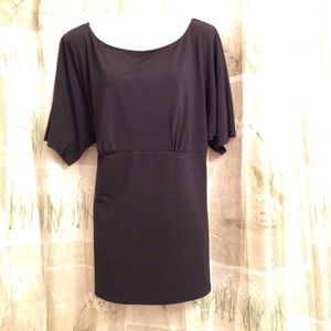 New York and CO stretch top.