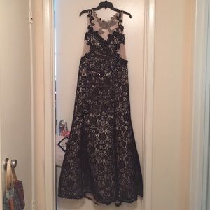 Black lace prom dress