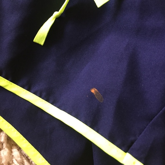 SOLD W A BUNDLE: Nike running shorts - Picture 3 of 3