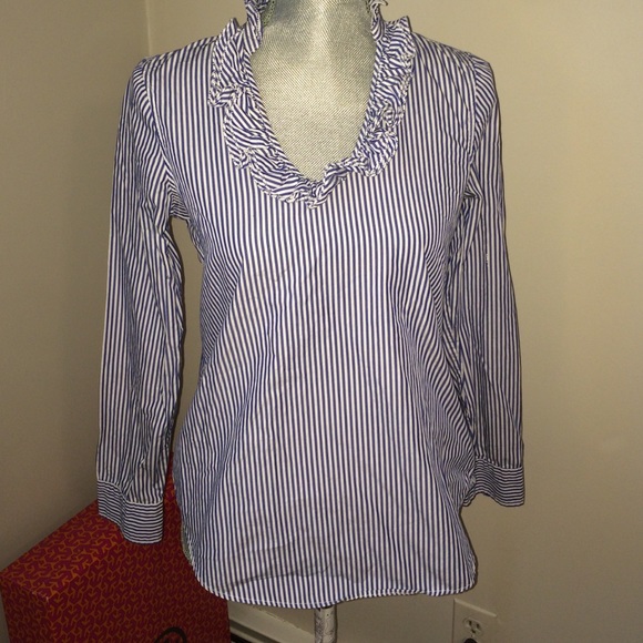 💥FINAL MARKDOWN💥 Gap Shirt!