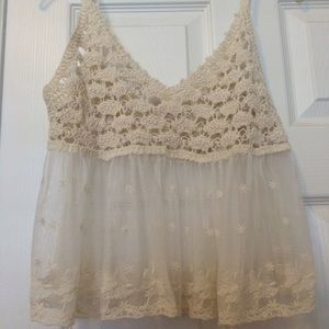 Cute lace top!