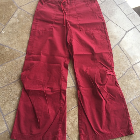 be present lotus pants