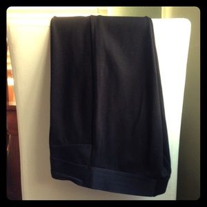 Cabi  ponte stretch skinny pant.