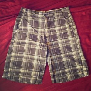 Men's AE shorts 32 waist