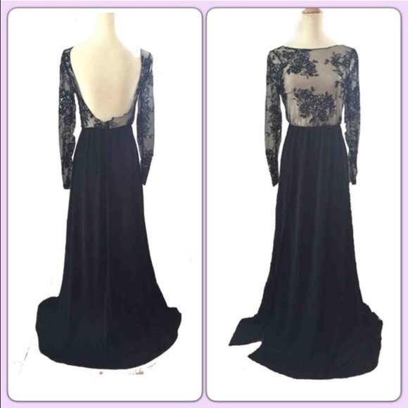 Elegant Black Dress - Picture 3 of 4