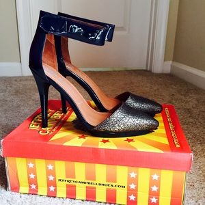 Jeffrey Campbell Navy/ Gold Solitaire Pumps