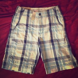 Men's AE shorts size 31 (fits more like 32)