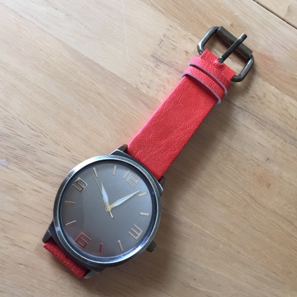 Watch - Picture 3 of 3