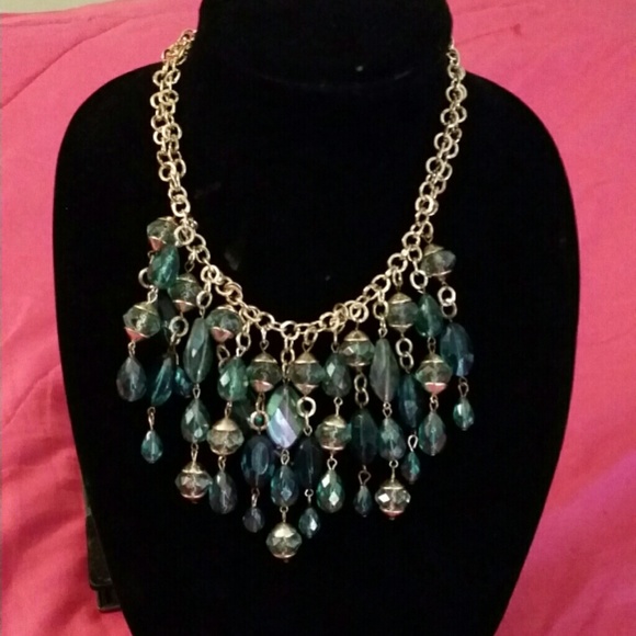 Necklace - Picture 2 of 3