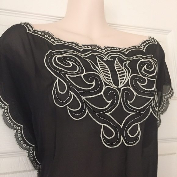 Ark & Co Embroidered Dress - Picture 2 of 4