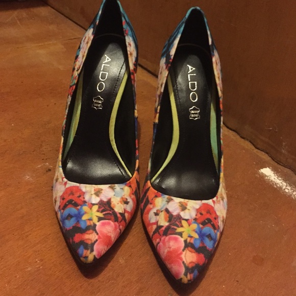 Floral pumps