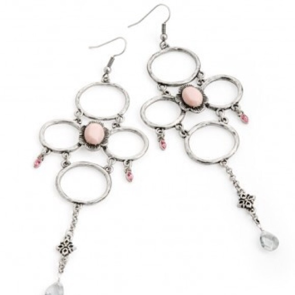 Jewelmint Jewelry - JEWELMINT MYSTIC FALLS RETURNS EARRINGS -BRAND NEW