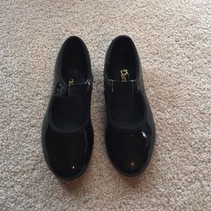 Blk patent leather tap shoes snap closure kids