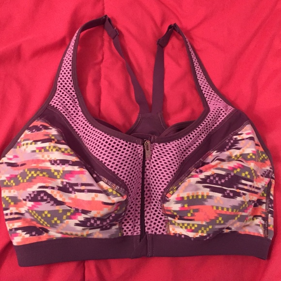 VSX knockout sports bra