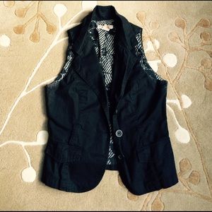Black Forever 21 Button-Up Vest