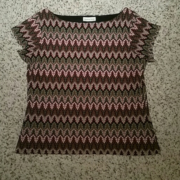 Amanda Smith top