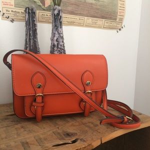 Beautiful Orange Messenger