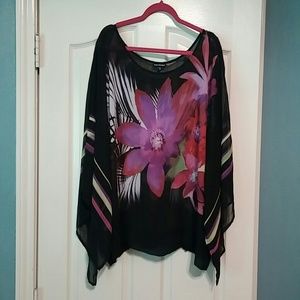 💕Sold💕Unique Specrum 3x Sheer blouse
