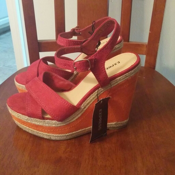 Express Multicolor Wedges