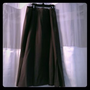 👢Gap skirt with cute pleated hem.👢