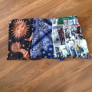 **BUNDLE DEAL!** 3 printed leggings