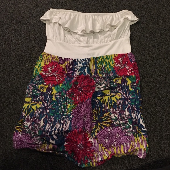 Large strapless dress