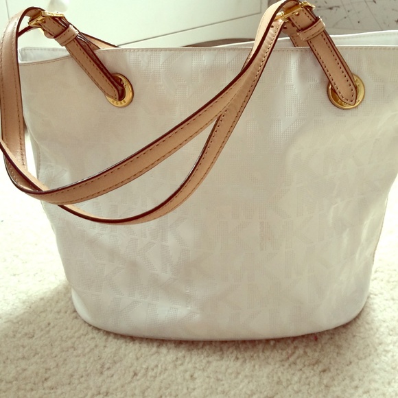 AUTHENTIC MICHAEL KORS PURSE